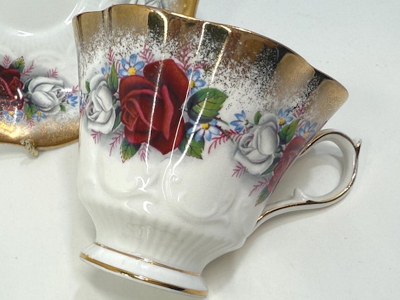 Queen Anne Roses Teacup, Antique Bone China Teacup