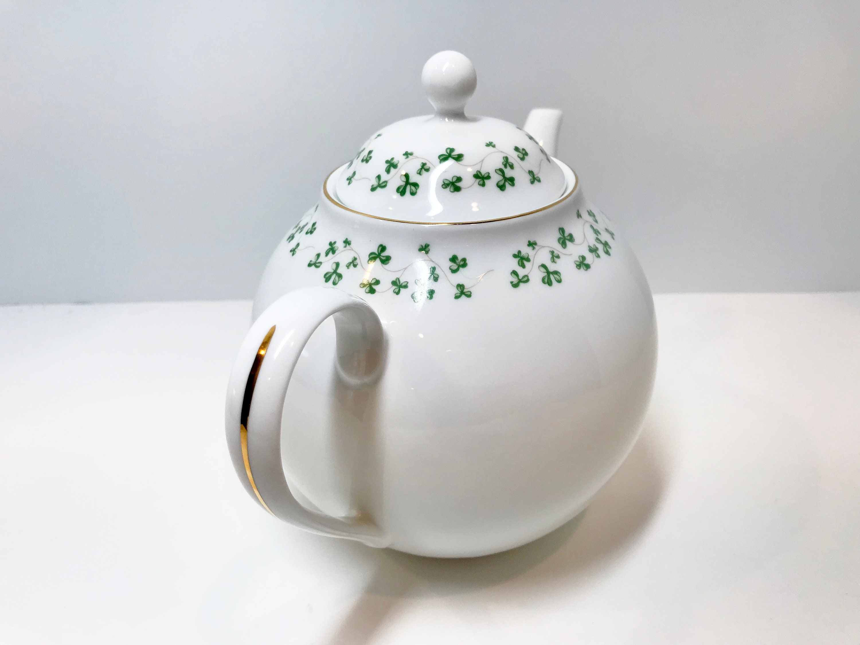Royal Tara Teapot, Tara Shamrock Teapot, Irish Bone China Teapot