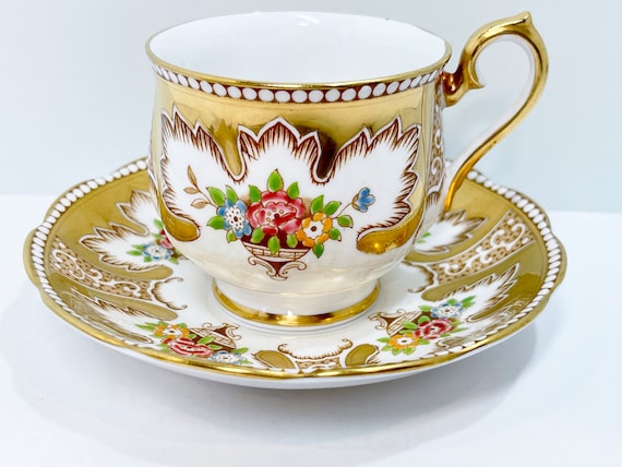 Royalty by Royal Albert Bone China , Gold Teacups , Anniversary Tea Cup , Antique Tea Cups Vintage , Anniversary Teacup , Gift for Her