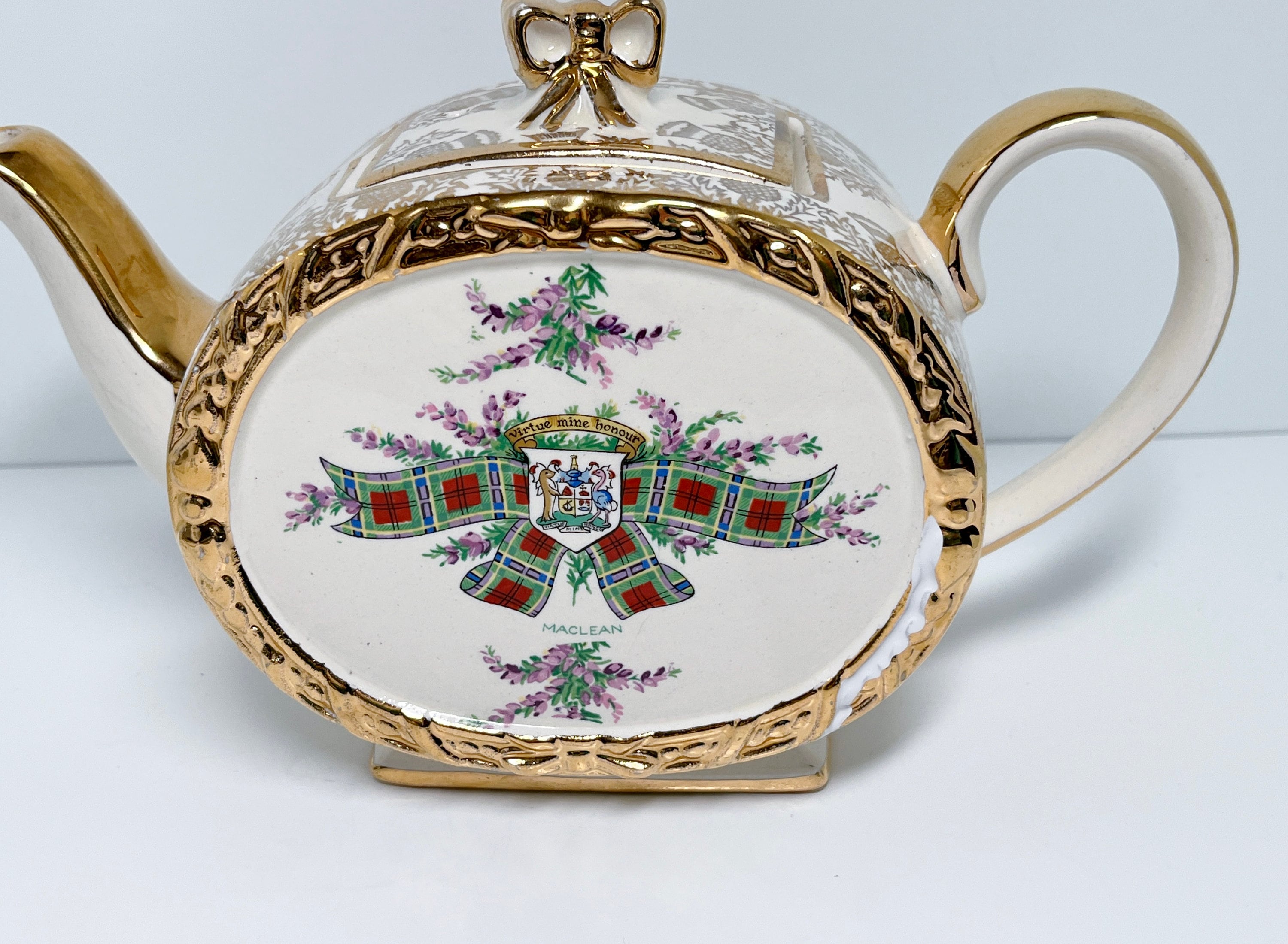 MacLean Clan Teapot, Sadler Teapot, Scottish Teapot, Scotland Teapots