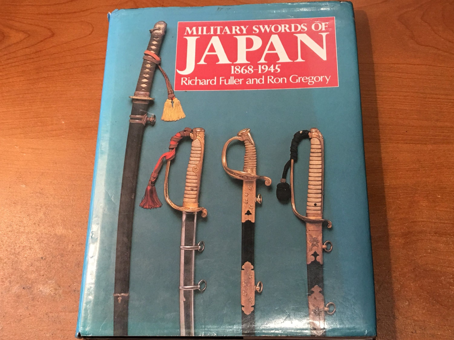 Military Swords of Japan 1868 to 1945, Hardcover Nonfiction Book, ISBN 0  85368 796 x, Antique Swords, Reference Militaria, Arms and Armour