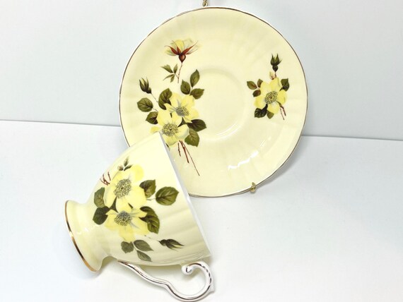 Royal Grafton Teacup and Saucer, Yellow Teacups, Floral Teacups, Gifts for Friends, Housewarming Gift, Gifts for Her