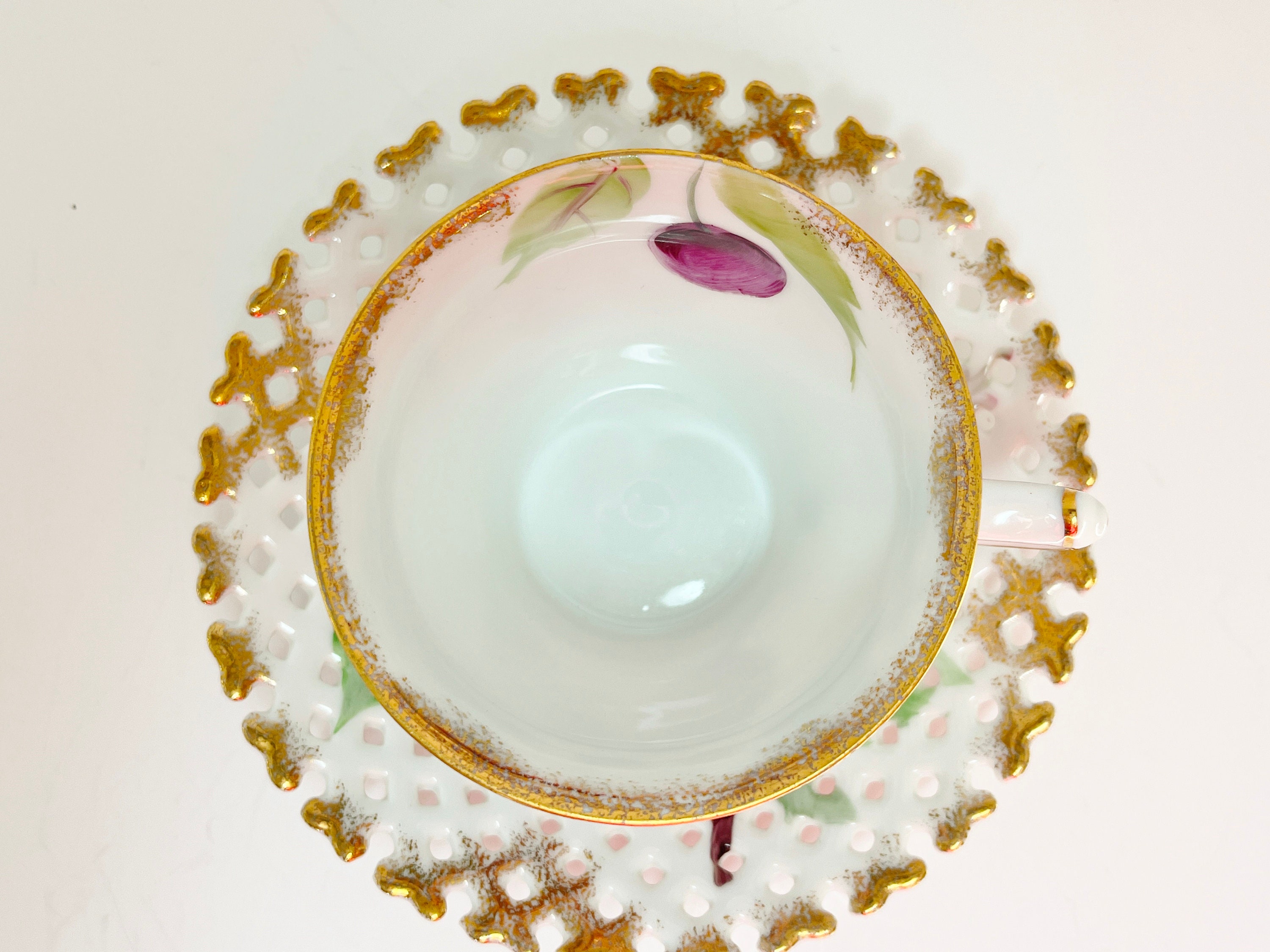 White Tan Peach Gold 3D Four Leaf Tissue Flower Hanging Streamers Part – Le  Petit Pain