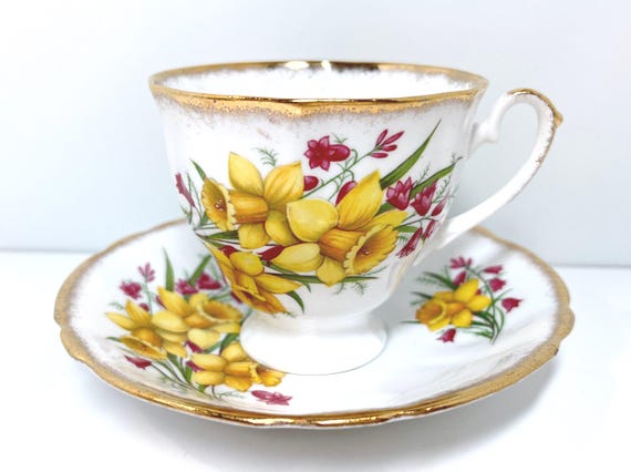 Imperial Teacup and Saucer, Jonquils Teacup, Daffodils Teacup, English Teacup, Floral Teacup, Gift for Her, Housewarming Gift, Anniversary