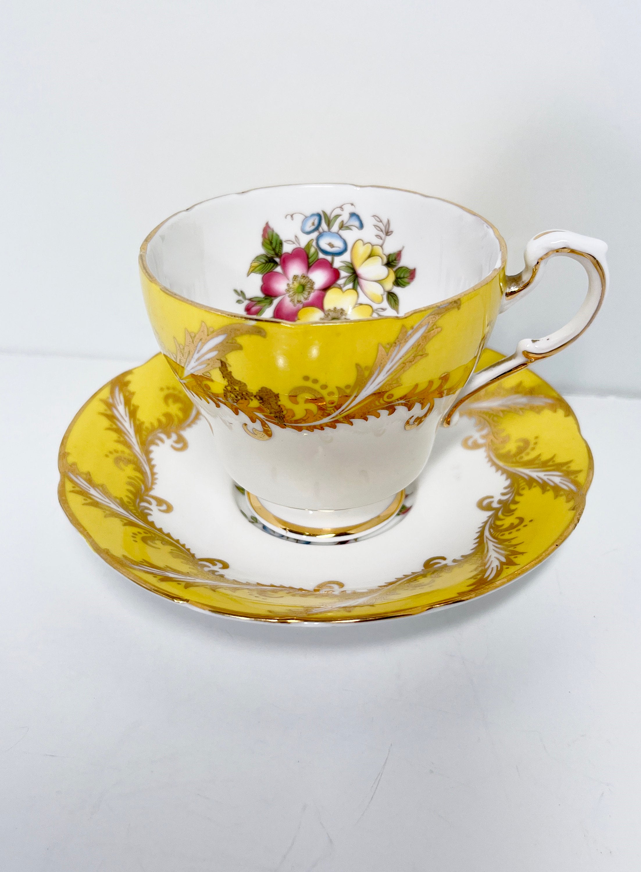 The English Tea Set and Its Manufacturers: What You Need to Know