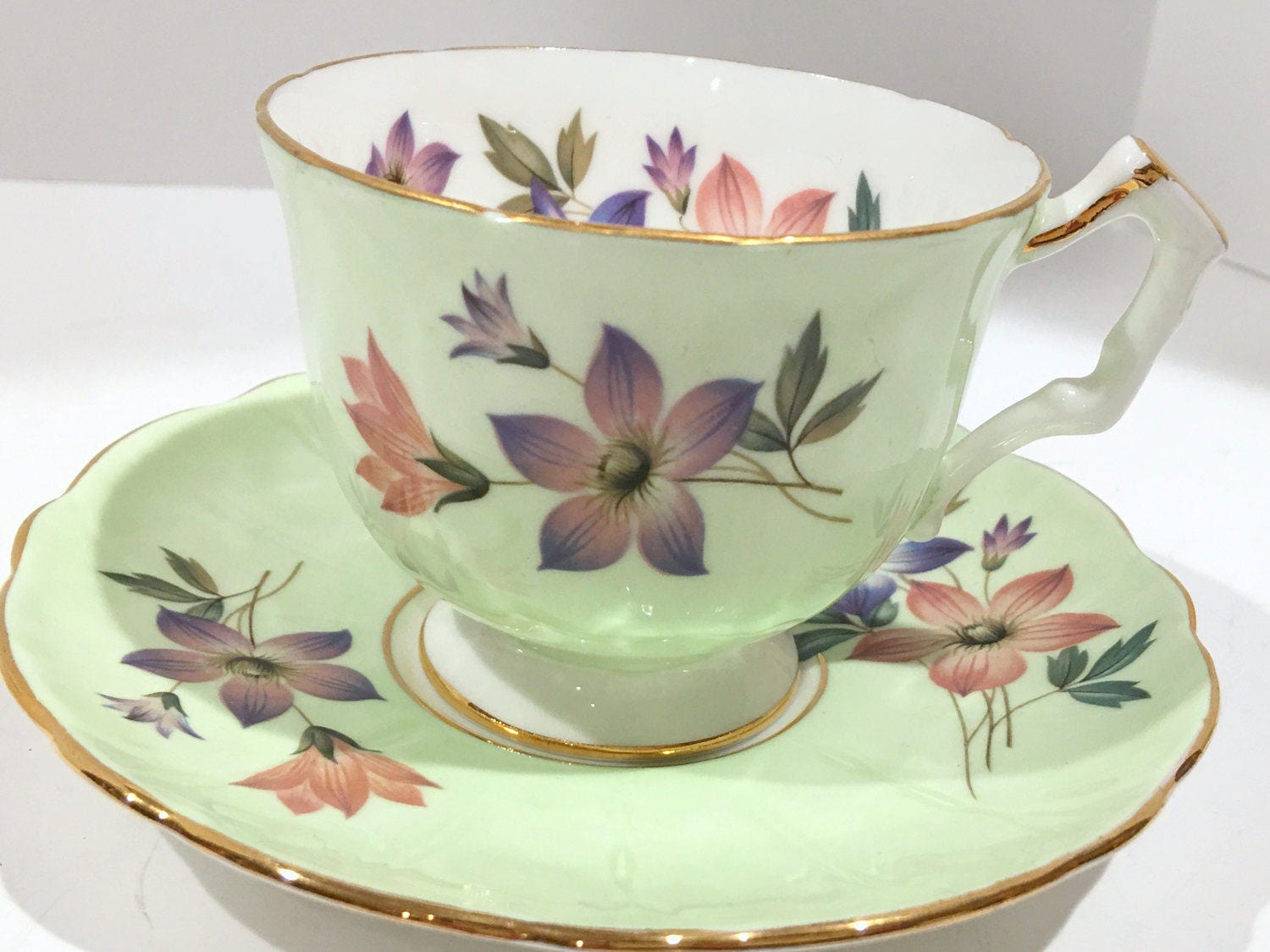 Captivating Aynsley Tea Cup and Saucer, Green Cups, Antique Teacups, Tea Cups Vintage, Bone