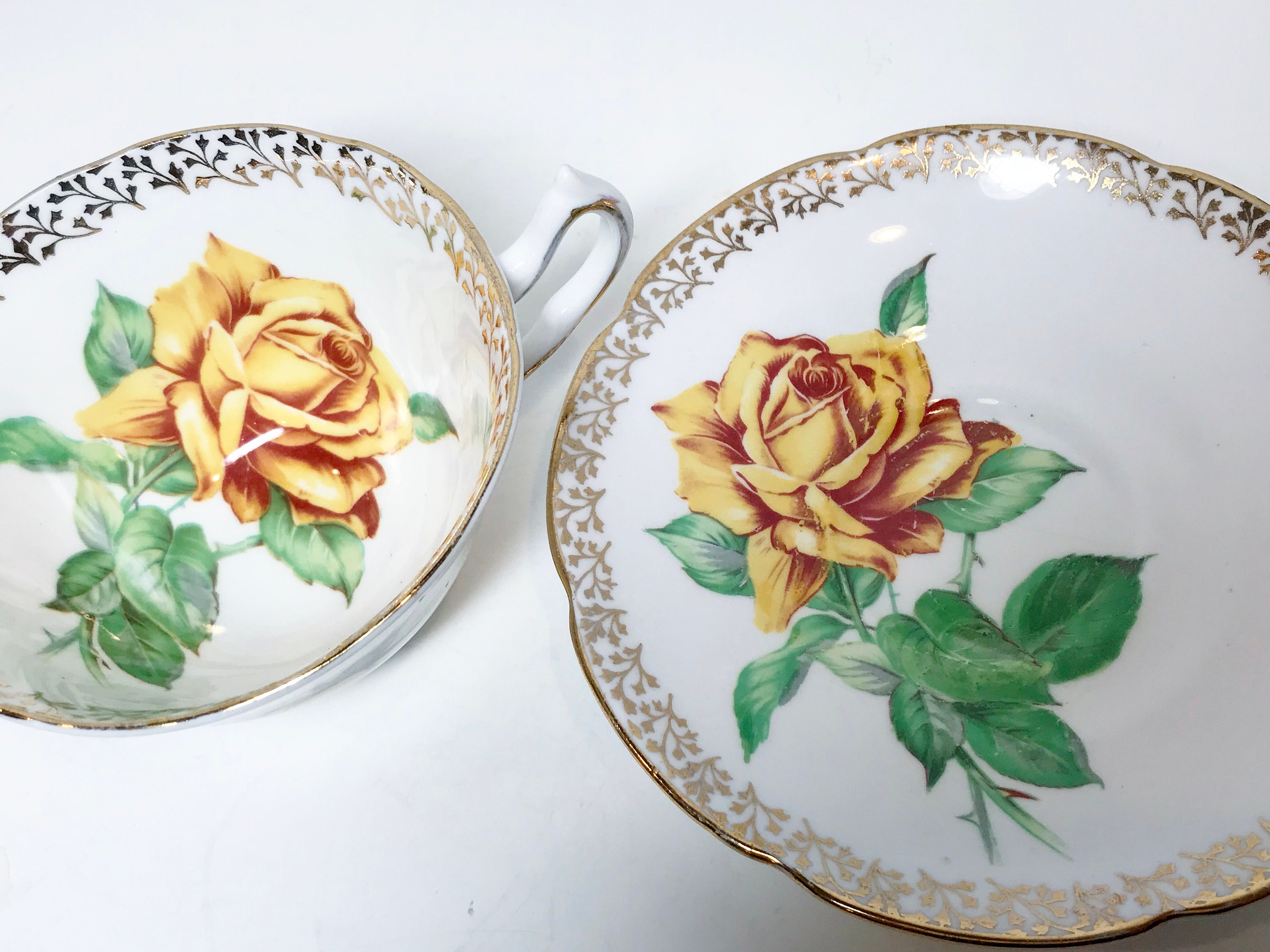 Yellow Rose Collingwoods Tea Cup and Saucer, Golden Rose Pattern ...