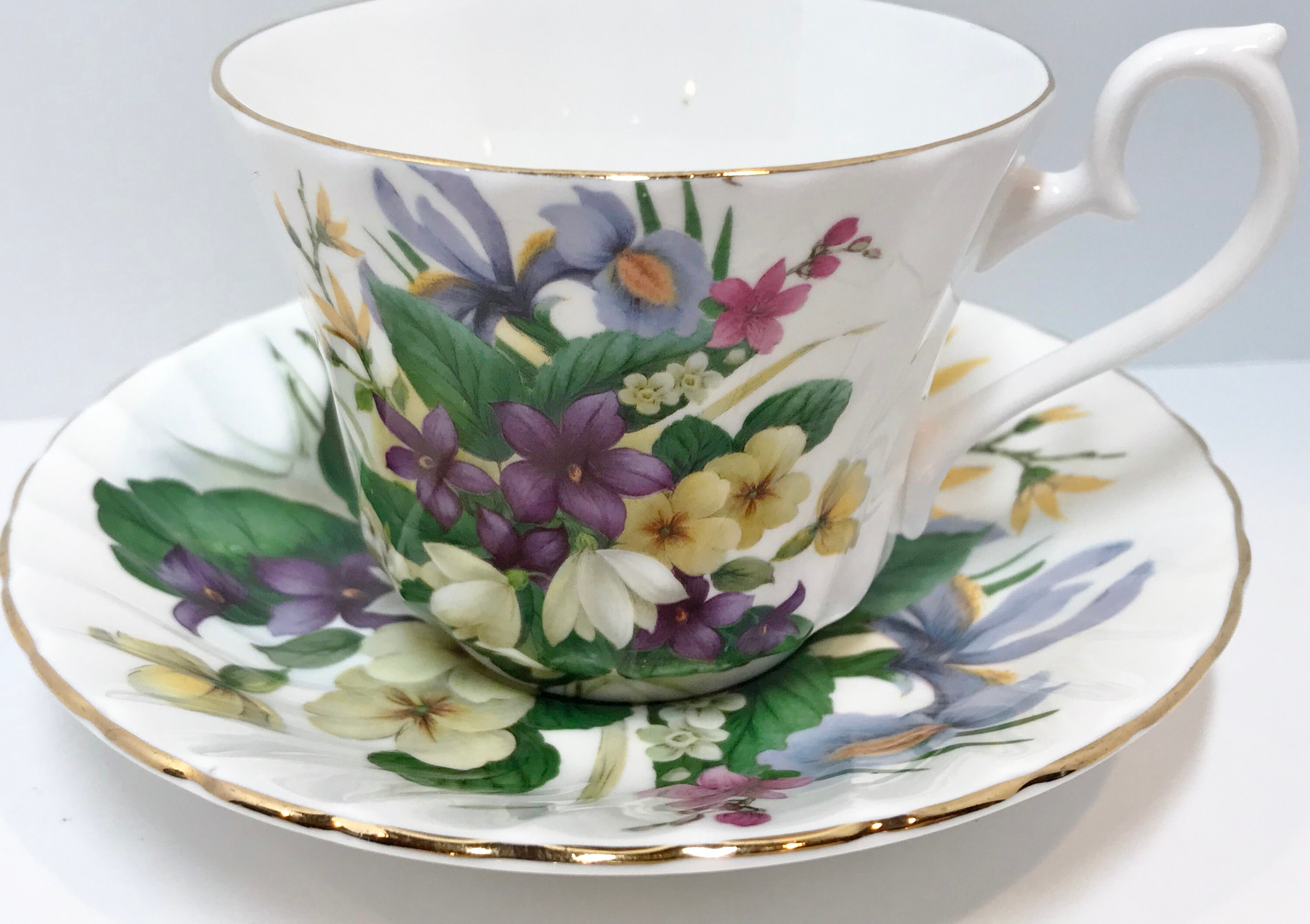 Royal Sutherland Tea Cup and Saucer, English Bone China, Antique Tea