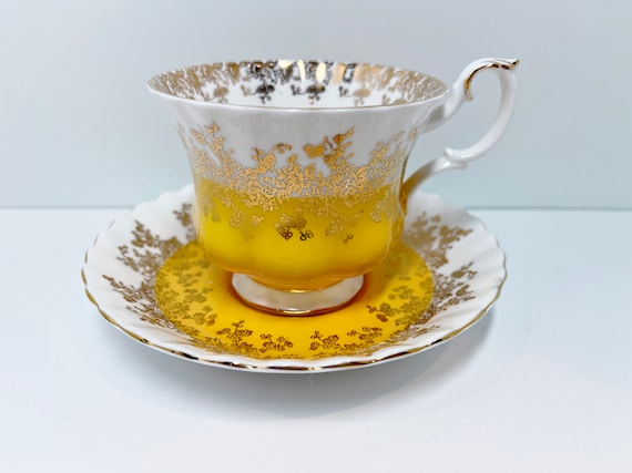Regal Series Royal Albert Tea Cup and Saucer, Yellow Gold Tea Cups, Bone China Cups, Vintage Teacups, Royal Albert Teacups