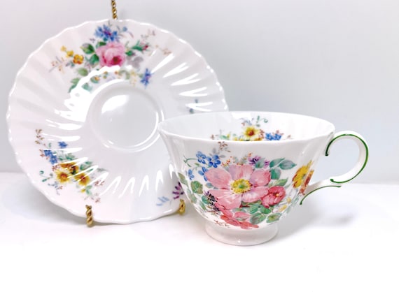 Royal Doulton Teacup, Arcadia Pattern, Floral Teacup, English Bone China, English Teacups, Antique Teacup, Gift for Her, Anniversary Gift
