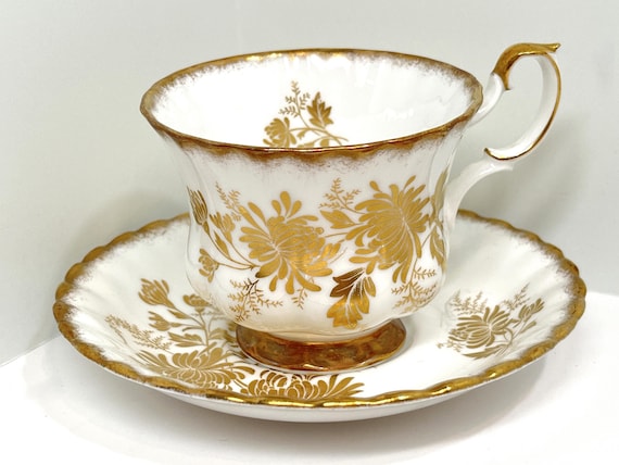 Regal Series , Royal Albert Tea Cup and Saucer , Gold Tea Cup , Bone China Teacup , Vintage Teacup , Hostess Gift for Her