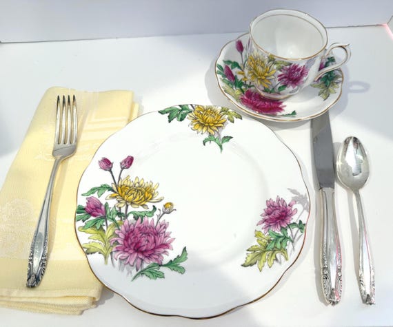Royal Albert Chrysanthemum Teacup Trio: Bone China Place Setting, 1950s Hampton Cup