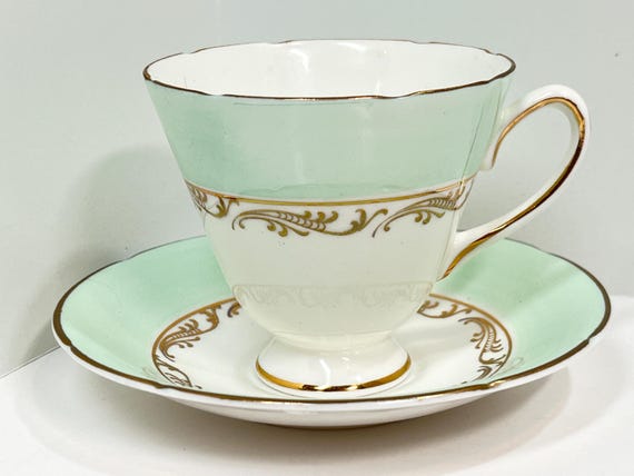 Old Royal Bone China Teacup and Saucer, English Teacups, Afternoon Tea, High Tea, Gift for Her, Anniversary Gift for Friend