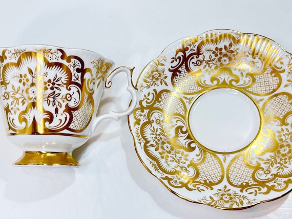 Royal Albert Bone China , Gold Teacups , Anniversary Tea Cup , Antique Tea Cups Vintage , Anniversary Teacup , Teatime Teacups