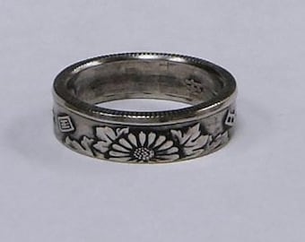 Sealed Coin Ring made from JAPAN. 50 yen coin size 4-8