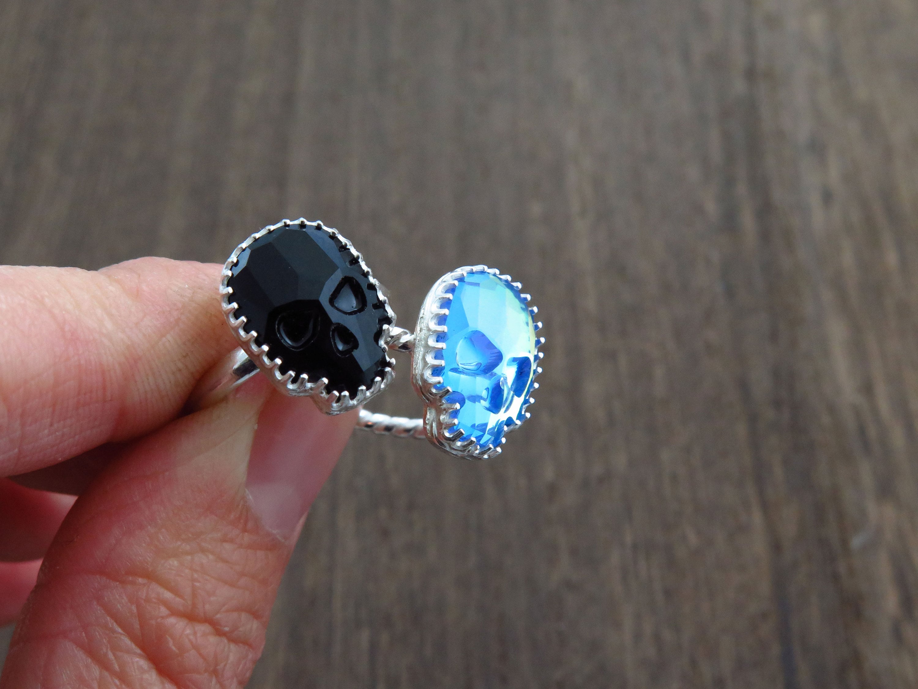 Black sparkling crystal skull ring on sterling silver Gift for her Solitaire ring Halloween ring Glam glitter Memento mori WitchyIOOAK ring