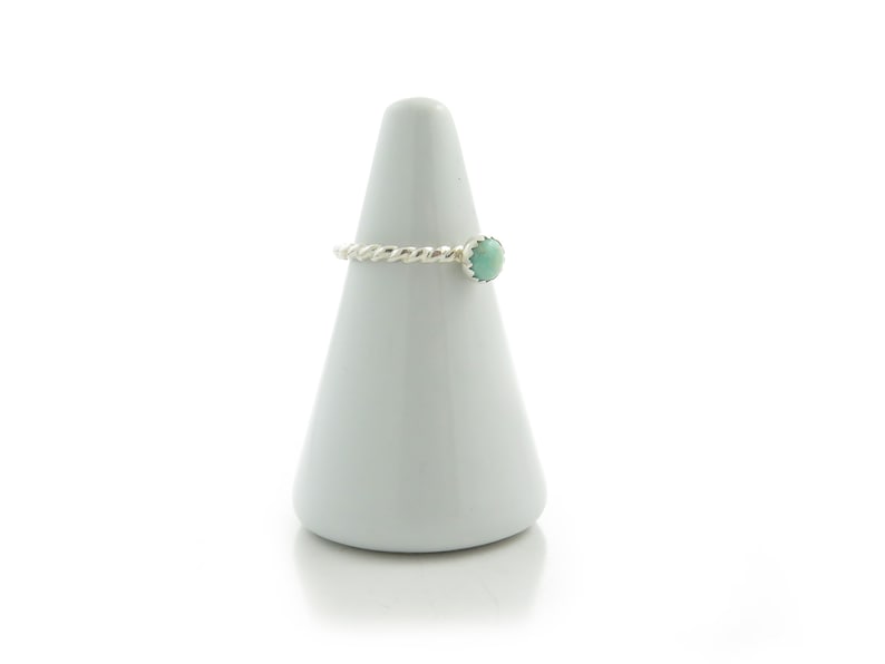 Round Amazonite /& silver minimalist tiny silver stackable ring for her|Gift ideas|Stacking ring|Girlfriend gift|Blue green stone ring|Twist
