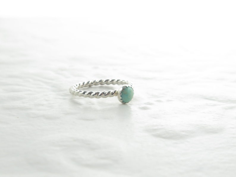 Round Amazonite /& silver minimalist tiny silver stackable ring for her|Gift ideas|Stacking ring|Girlfriend gift|Blue green stone ring|Twist