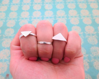 Minimalist solid triangle sterling silver ring|Geometric jewelry|Christmas gift idea for her|Dainty shape ring|Modern|Boho style|Stacking