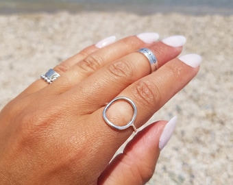 Sterling silver eternal circle simple ring|Minimalist infinity ring|Round hollow circle ring|In style ring for her|Birthday gift|Stacker