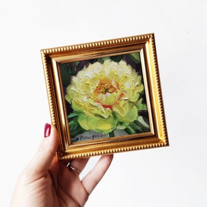 Peinture à l'huile de pivoine originale encadrée 4x4, Petite peinture à l'huile miniature de fleur jaune, Peinture à l'huile florale Cadeau d'anniversaire pour grand-mère 4x4 gold frame