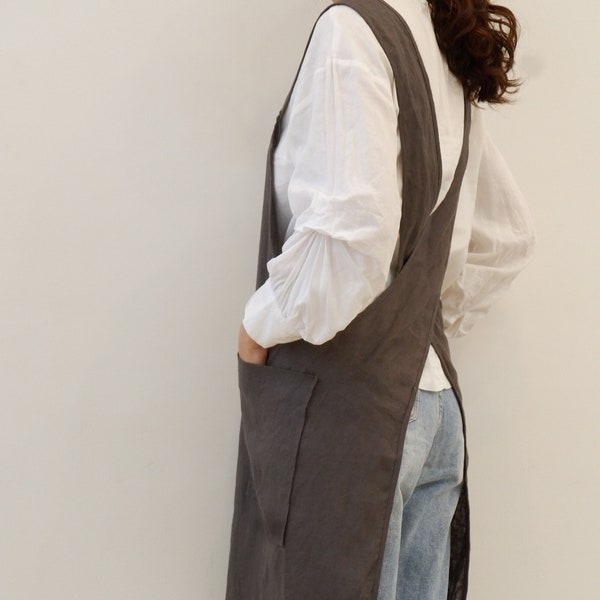 Women Linen aprons, Japanese-styled, Comfortable Gifts for Her, Handmade Cross back pinafore apron with front pockets, Big straps