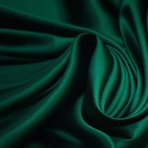 100% Vietnamese Mulberry Silk, Emerald Mulberry Silk, Pure Satin Silk, Width 45in, 115 cm, Real Mulberry Silk. Best Silk, 19mm silk