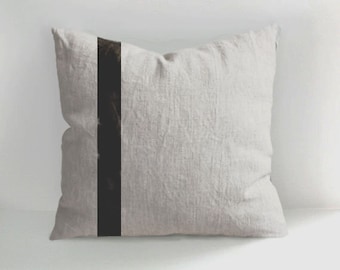 Funda de almohada de lino con rayas dibujadas a mano - Cojín decorativo moderno