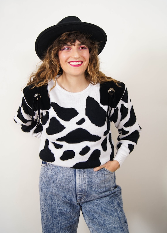 vintage 1980s sweater / 80s cow print pullover / m