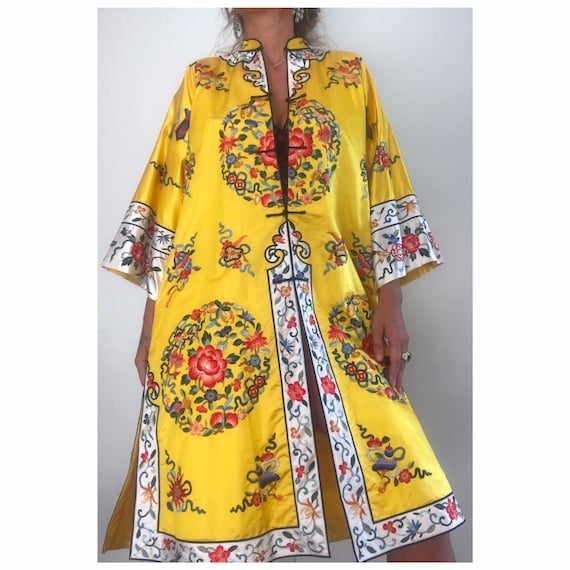 RARE 1930s Silk embroidery Chinese Robe.