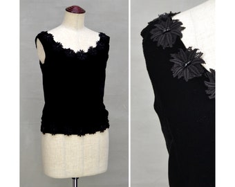 Vintage Top, 1960's Black velvet top, Black sleeveless bodice, 60's Mod slipover, Sixties Evening / Party top, Lace detail, Size Small