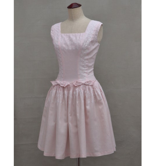 Vintage dress, 1950's / 1960's dress, Pretty pale… - image 7