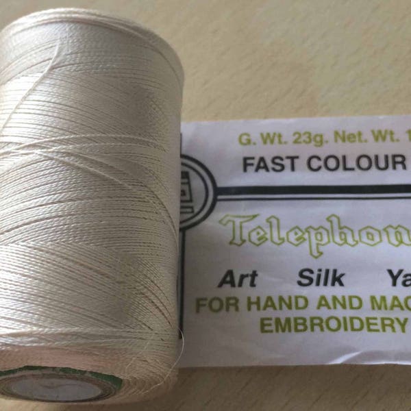 Rayon thread / artificial silk 132 unbleached