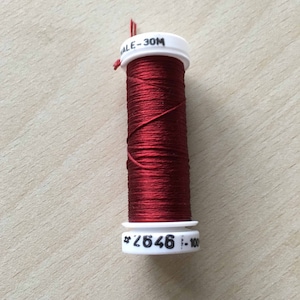 Oval silk spool 2646 wine red