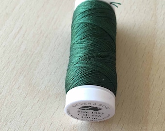 bobine de fil soie 1003 couleur 656 vert sapin