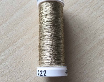 bobine de fil métallisé au ver à soie antique classique 222 or clair