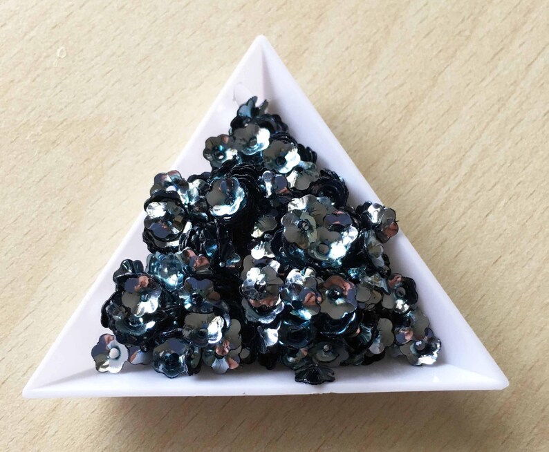 Glitter floral Bowl black silver iridescent 6 mm in bulk