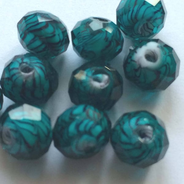 petite perle "tosca" à facettes couleur turquoise