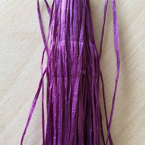 Raphia mat mauve violet "spécial broderie"