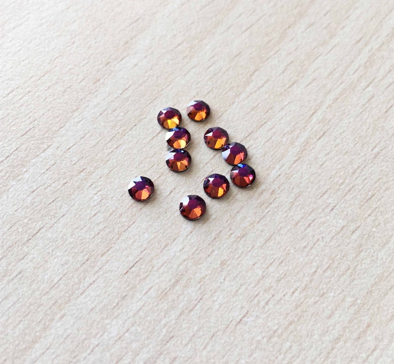 Strass Swarovski à coller crystal volcano 4mm SS16 image 1