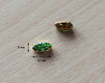 Cabochon "Kittens" "spindle" peridot Swarovski rhinestones