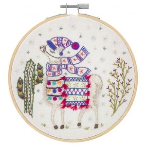 Embroidery kit: My beautiful Lama