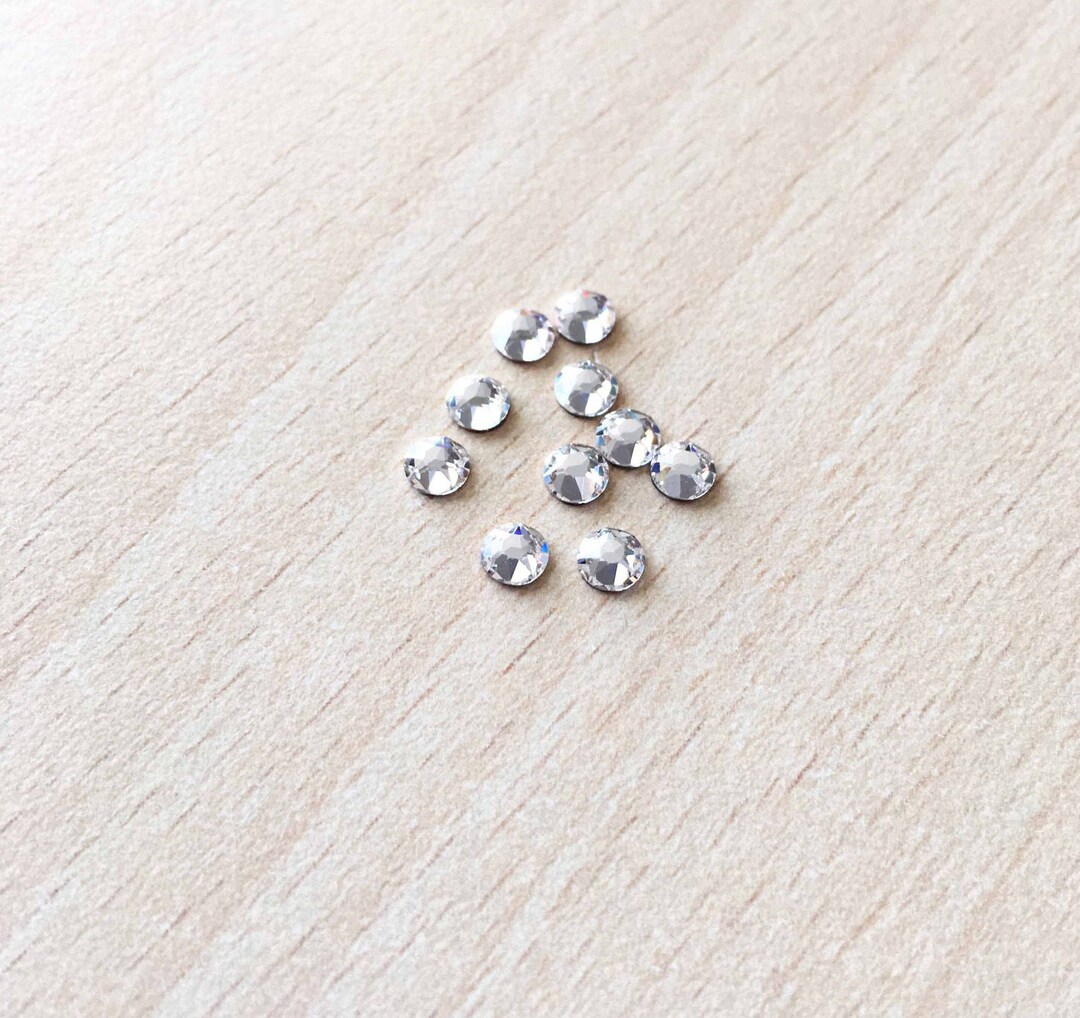 Strass Brillants Noël - Rouge, Vert, Blanc (0,4 à 1,8 Cm) - 109 Pièces Pour Créations Enfantines - 2