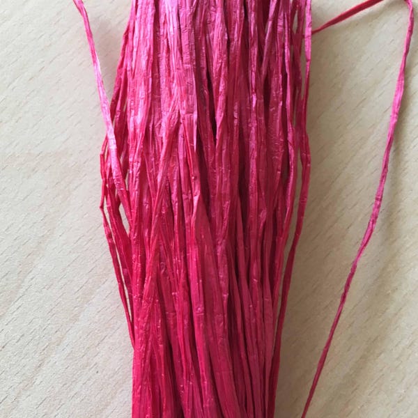 Raphia mat marron fuchsia "spécial broderie"