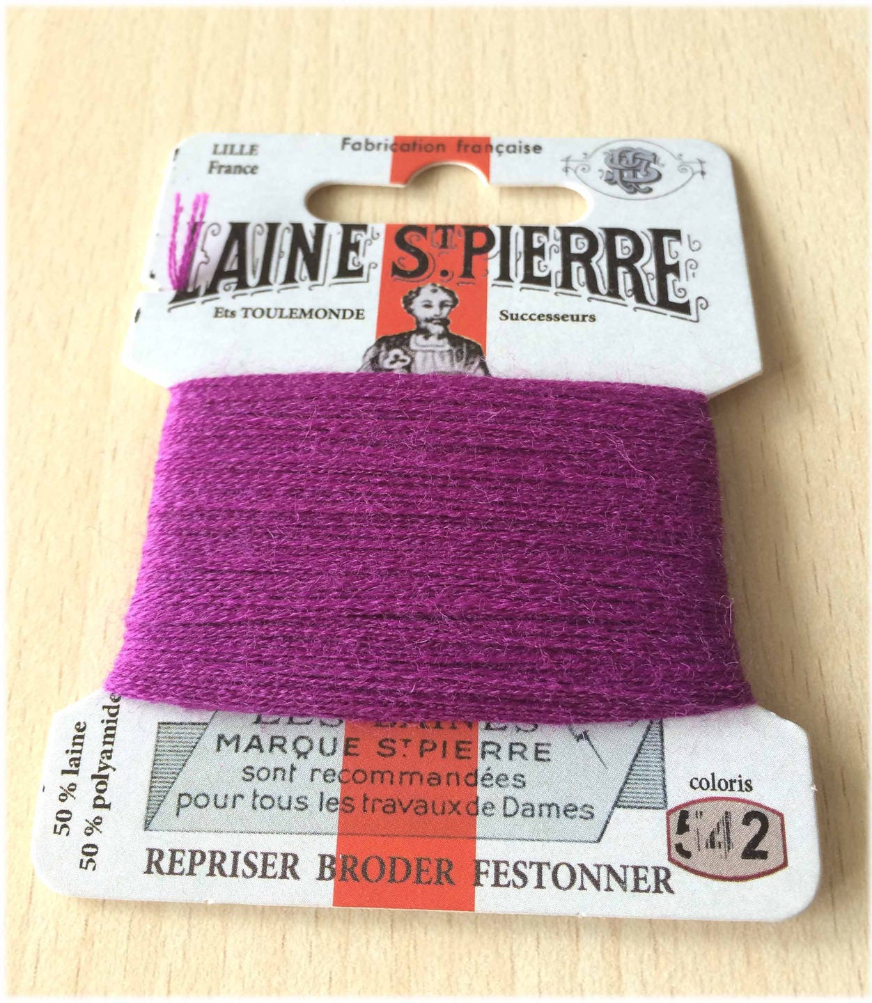 Laine St Pierre Darning Embroidery Wool Thread — L'Etoffe Fabrics Online
