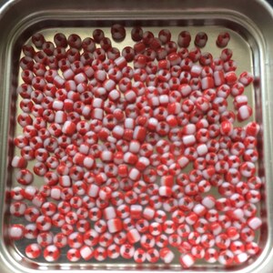 pretty little red-white micro-bead &quot;Miyuki&quot; pearl