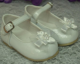 Girls Mary Janes White or Ivory shoes Size 1 to 6 Christening, Baptism, Blessing, Wedding, Pageant, Satin Flower, Non Slip Soles,