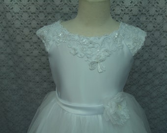 First White Communion dress Short sizes 6, Cap Sleeve, Lace Bodice, Tulle Skirt, Flower Fabric, Flower Girl Gown,Modern Simplicity,Pageant