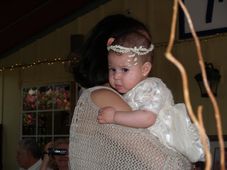 Christening Infant Headpiece Victorian Style Lace Crown Baby Halo Ivory Off White Baby Wreath Baptism Gatsby Style Garland