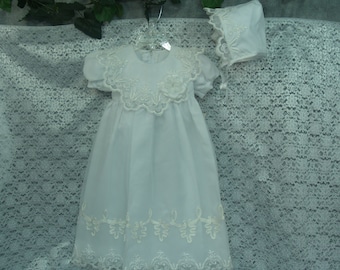 Robe de baptême vintage Blanc Nouveau jamais porté - Brodé Organza Baptême 12M 18/24M, Baby Girl,Bonnet & Gown,Puff Sleeve,Catholique,Chrétien